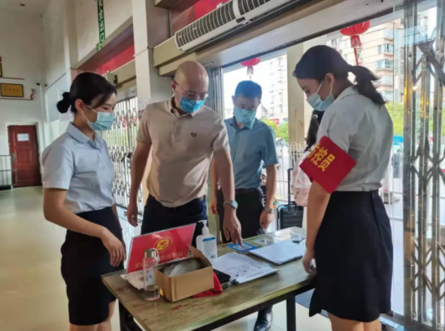 上饒汽運:深入基層 全面督查疫情防控及安全生產(chǎn)工作